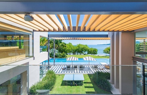 Punta de Mita Casa | Casa Brisa in Kupuri by Mita Residential. Full Staff, Beachfront, Pool, Yoga Room, GYM