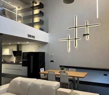 Jaen Casa | Casa Bulevar, moderna y exclusiva