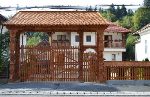 Moisei Casa | Casa Bunicii