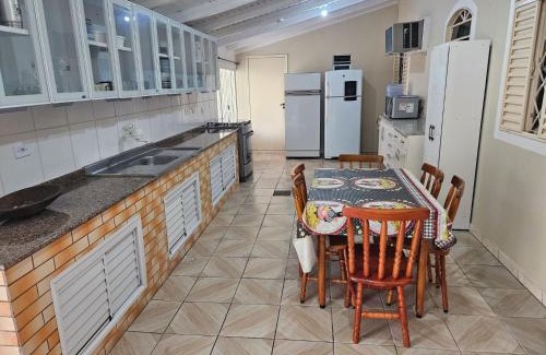 Enseada Villa | Casa c/3quartos a 450m da Praia da Enseada MQ1632