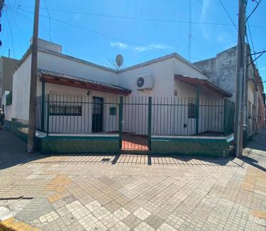 San Nicolas de los Arroyos Casa | Casa con la mejor ubicación. A un paso de todo!