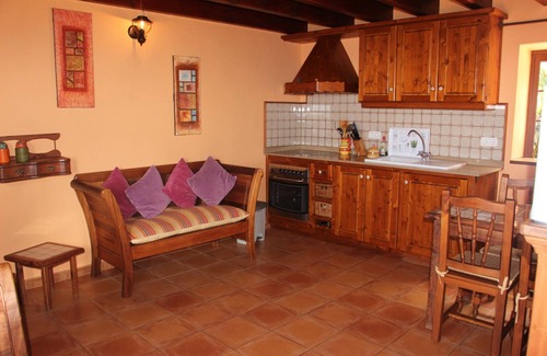 Los Quemados Casa | Casa Cabrera - Casa Cabrera