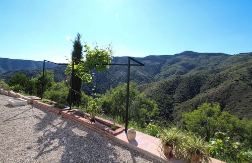 Malaga-Este Cabaña | CASA CACTUS en el corazón de los Montes de Málaga