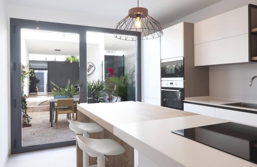 Conil de la Frontera City Center Casa | Casa Calima-Adosado moderno con vistas al mar, cerca de la playa y del centro