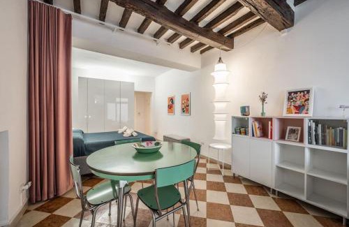 Parma City Centre Apartamento | Casa Camilla - Arty Suite nel centro storico
