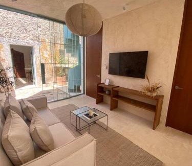 Centro Casa | Casa Camou, Best Location, steps from Montejo
