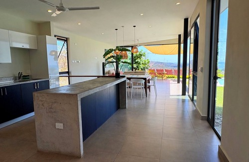 La Libertad Casa | Casa Caracoles, 4-bedroom modern house with spectacular view in El Sunzal