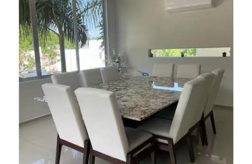 Crucecita Casa | Casa cascada candela