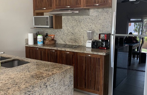 North End Condominio | Casa Cascada (Condo Maraica) - Tu hogar lejos del hogar ¡Oasis mexicano!