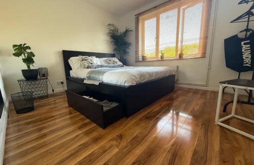 Caterham Casa | Casa Caterham