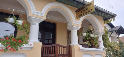 Calimanesti Casa | Casa Christian