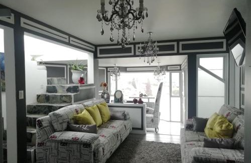 Ciudad Lopez Mateos Apartamento | Casa Cielito Lindo - Seguridad, 10min de Centros Comerciales & Zona Esmeralda - Empresas bienvenidas