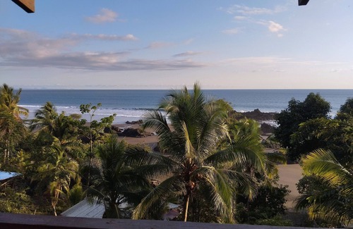 Bahia Solano Cabina | Casa Cielo: Cabaña privada frente al mar