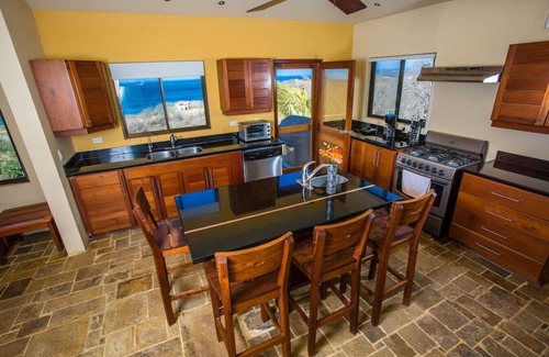 Rancho Santana Casa | Casa Cinco Bandidos K6 · Casa Cinco Bandidos - Amazing Ocean Views!