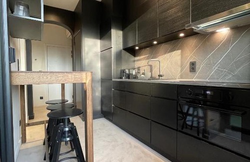 Stationsbuurt Noord Apartamento | Casa Clementina - 3 Bedroom Apartment in a Art-Nouveau House