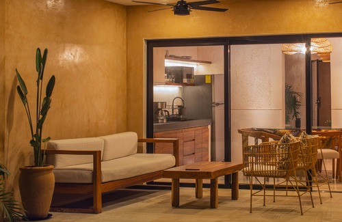 Centro Casa | Casa Clementina. Rustic on heart of historical midtown w/pool and amenities.