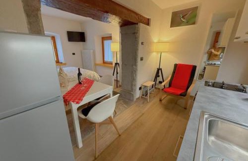 Forni di Sopra Apartamento | Casa Colibrì - a few steps from the ski slopes