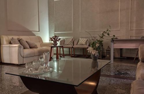 Rio Claro Casa | Casa Colonial com Suítes e Quartos Privativos - Hospedagem Residencial