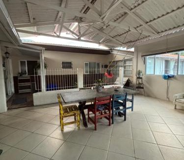 Palhoca Casa | Casa com Área Gourmet na Praia de Fora