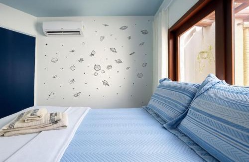 Porto Seguro Casa | Casa com 2 quartos em condomínio tranquilo, suíte com cama king, ar-condicionado, Wi-Fi rápido, cozinha equipada e garagem privativa