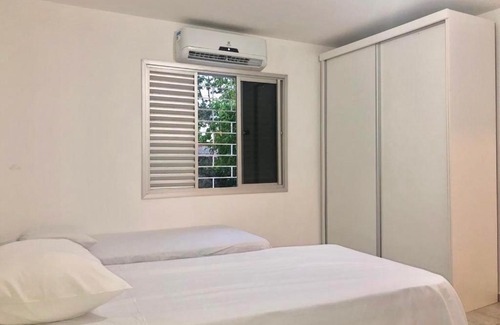 Matinhos Apartamento | CASA COM 3 QUARTOS NA PRAIA DE CAIOBA