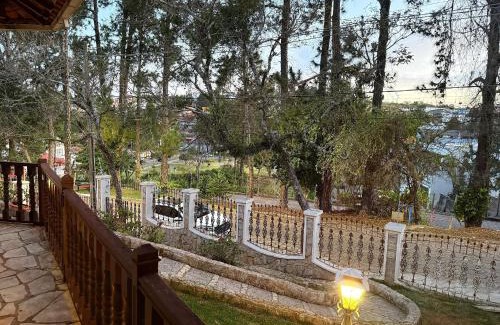 Vale dos Pinheiros Casa | Casa com 3 suítes em bairro nobre