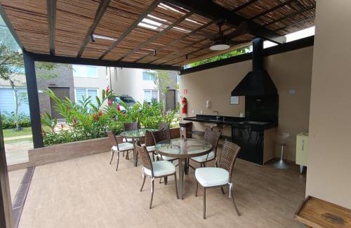 Juquehy Casa | Casa com 3 suítes em condomínio com piscina em Juquehy