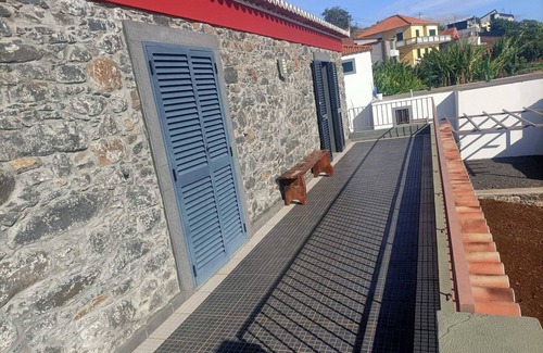 Tabua Casa | Casa com Boas Dimensões em Zona Calma