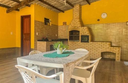 Ariro Casa | Casa com churrasqueira e piscina, perto de riacho