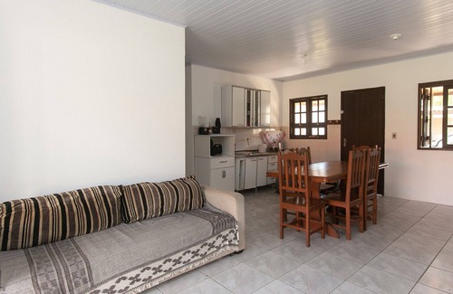 Cidreira Casa | Casa com churrasqueira próx à Praia de Cidreira/RS