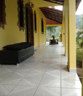Vitor Hugo Casa | Casa com Flores