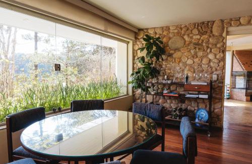 Vila Inglesa Casa | Casa com lareira nas montanhas perto do Capivari