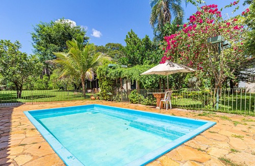 Goiania Casa | Casa com lareira, piscina e muito lazer em Goiânia