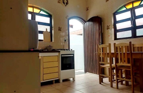 Parque Oasis Casa | Casa com lazer e a 200 m da praia em Peruíbe/SP