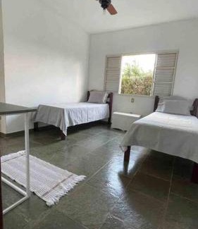 Aguas de Santa Barbara Casa | Casa com piscina em condomínio ensolarada!