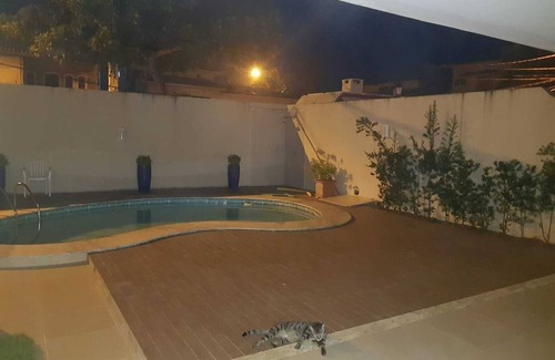 Pouso Alegre Buraquinho Casa | Casa com Piscina a 50 m da Praia