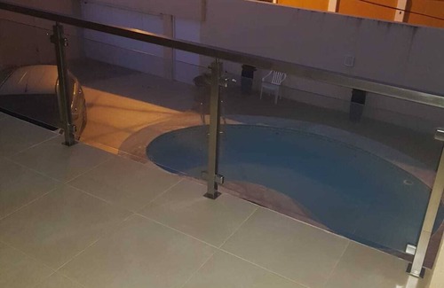 Pouso Alegre Buraquinho Casa | Casa com Piscina a 50 m da Praia