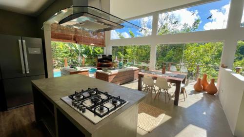 Morro de Sao Paulo Casa | Casa com Piscina, 3 Suites, sala de estar e cozinha completa