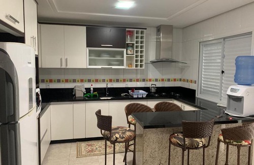 Ingleses do Rio Vermelho Casa | Casa com Piscina 4 Quartos