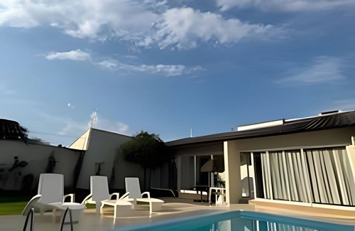 Foz do Iguacu Apartamento | Casa com piscina 5 suites 1 quarto e AC