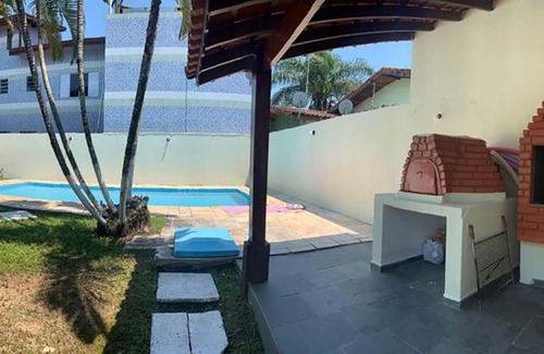 Balneario Florida Casa | Casa com piscina a 15 min da praia em Peruíbe