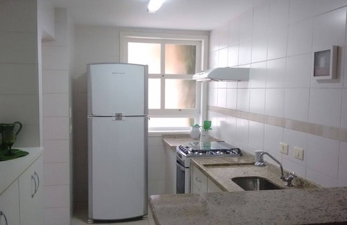 Camburi Casa | Casa com piscina e churrasq na Praia de Camburí