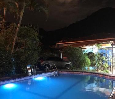 Canto do Forte Casa | Casa com Piscina Canto do Forte - Praia Grande