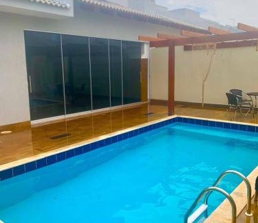 Setor Lagoa Quente Casa | Casa com piscina e duas suítes perto do Parque Lagoa Quente
