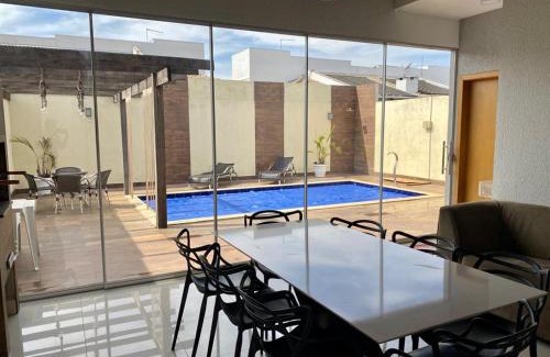 Setor Lagoa Quente Casa | Casa com piscina e duas suítes perto do Parque Lagoa Quente