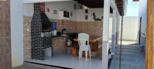 Prado Casa | Casa com piscina e espaço gourmet a 30m da praia!