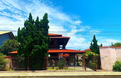 Praia da Armacao do Itapocoroi Casa | Casa com Piscina em Penha/SC - Beto Carrero