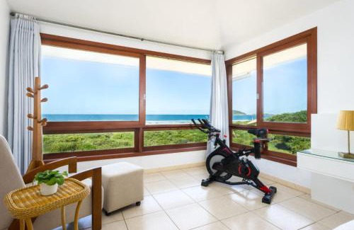 Santinho Casa | Casa com piscina frente ao mar Praia do Santinho