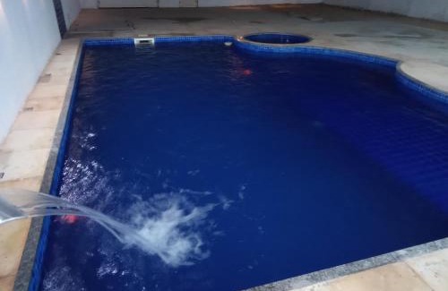 Aracati Casa | Casa com Piscina, hidromassagem e churrasqueira.