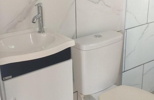 Mongagua Casa | Casa com Piscina, muito aconchegante.